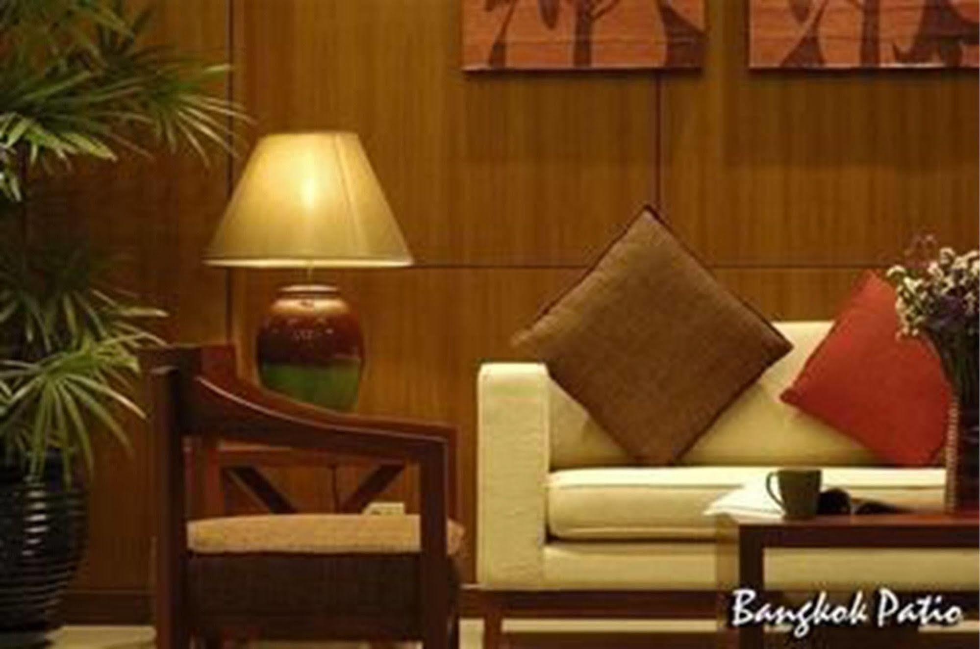 Aparthotel Bangkok Patio Bts Sanam Pao Exterior foto
